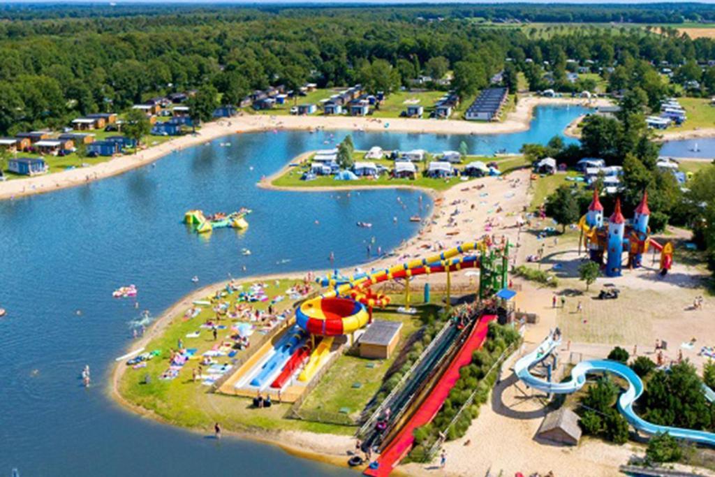 Vechtdalchalet De Berk, 5 Sterrenpark Capfun Stoetenslagh Rheezerveen Esterno foto
